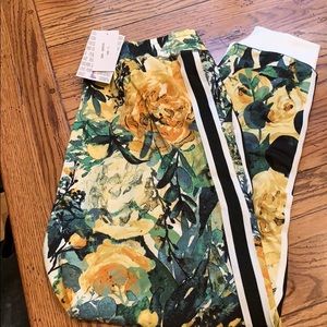 Lularoe Jax Jogger gorgeous floral large NWT